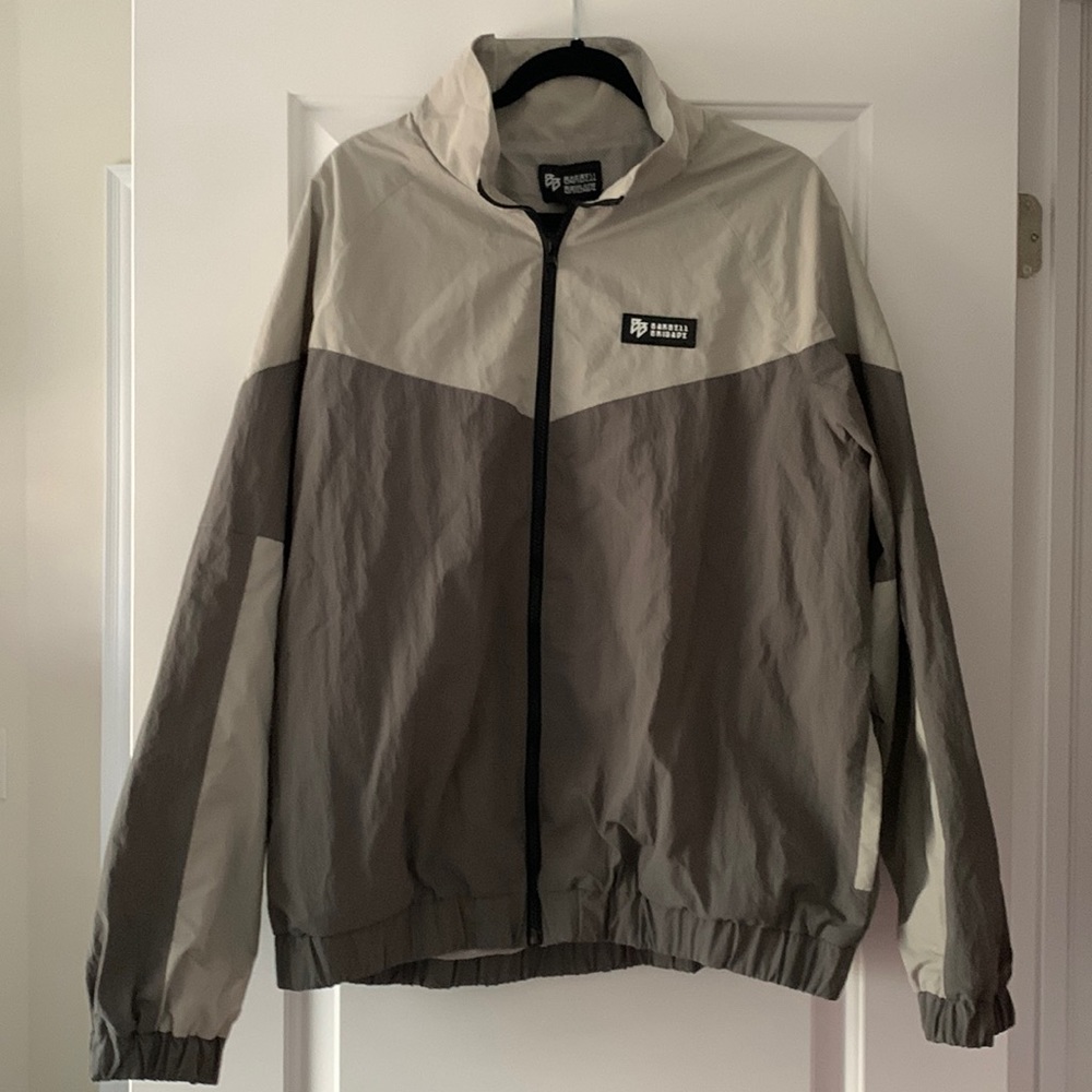 BNWT Wind Breaker Set